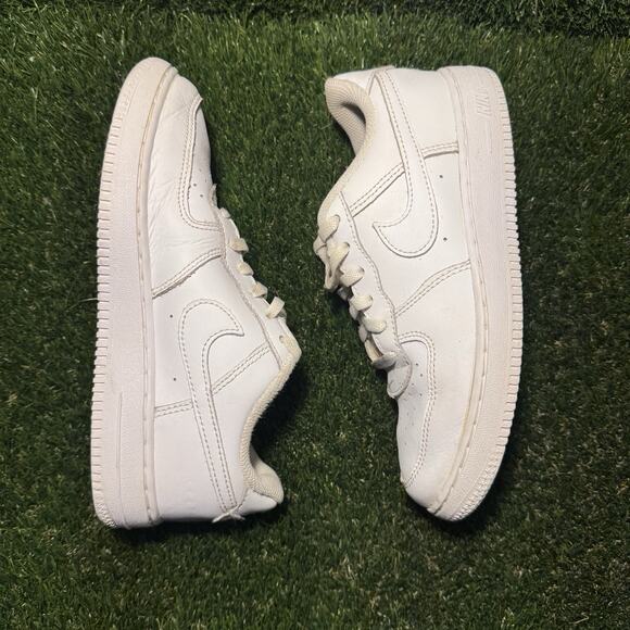 Size 3 (PS) - Nike Force 1 LE Low Triple White - Picture 2 of 7